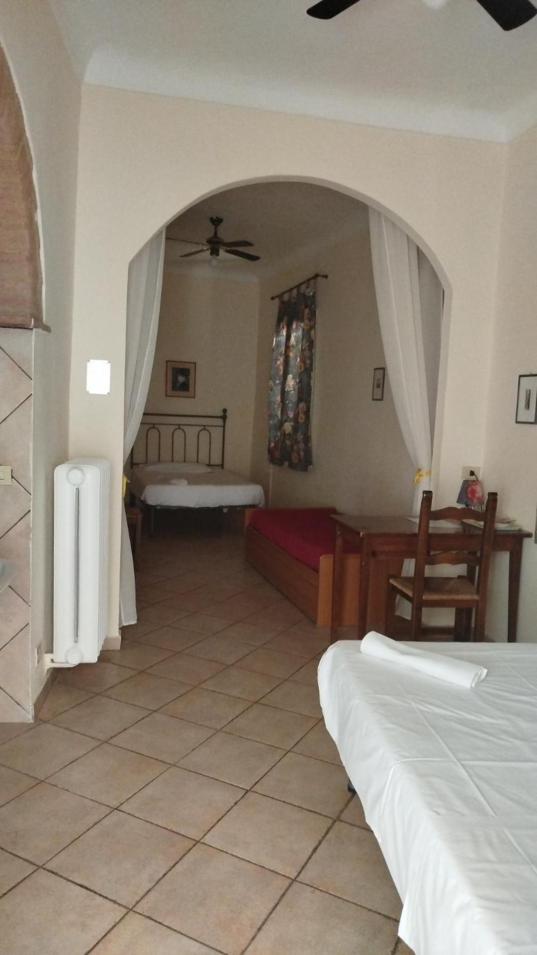 Albergo Bernini Siena Bagian luar foto
