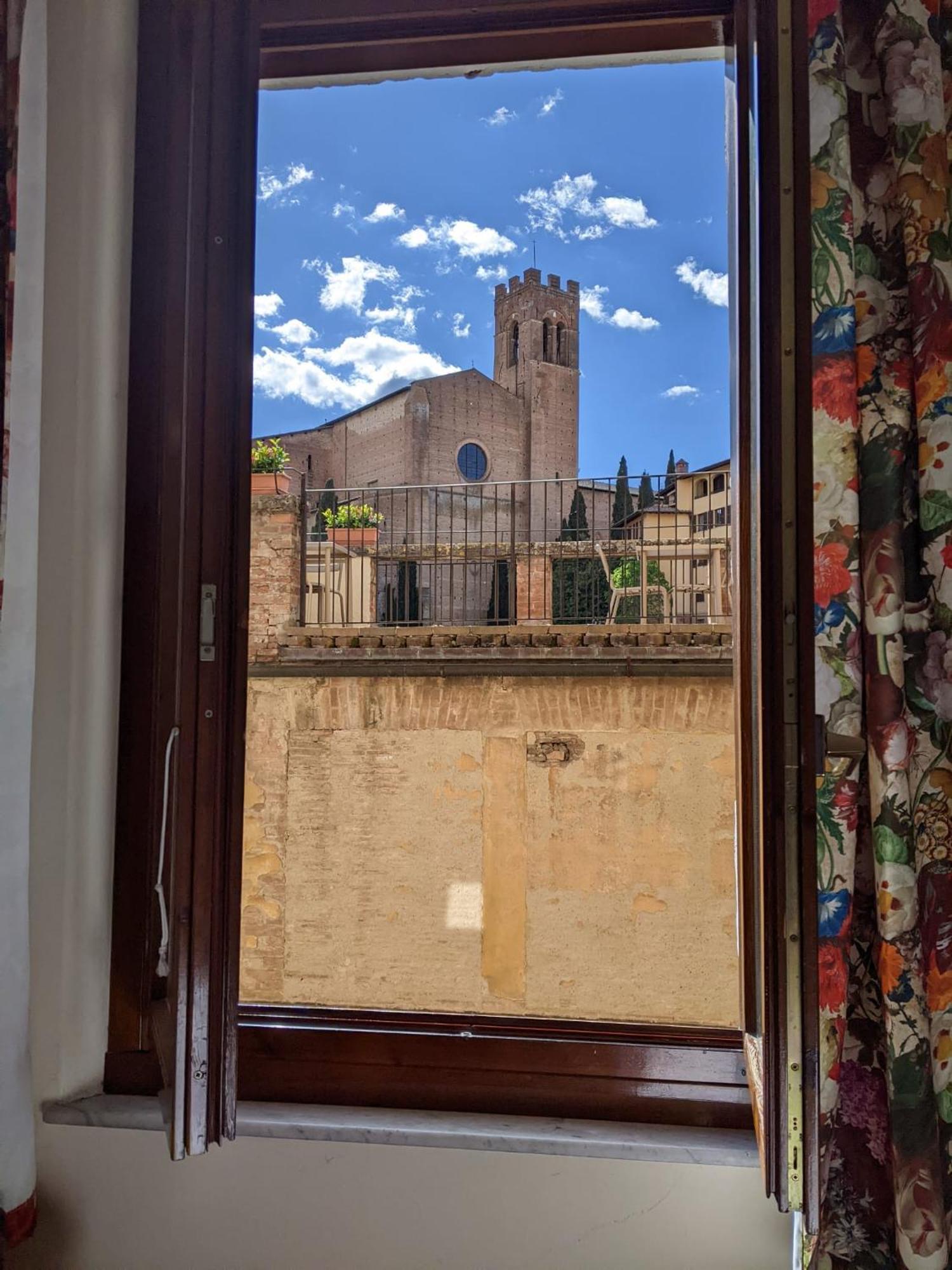Albergo Bernini Siena Bagian luar foto